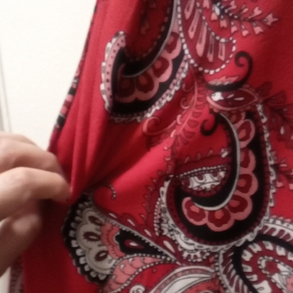 Printed Pocket Red Sleeveless Tunic - Picture 7 of 8